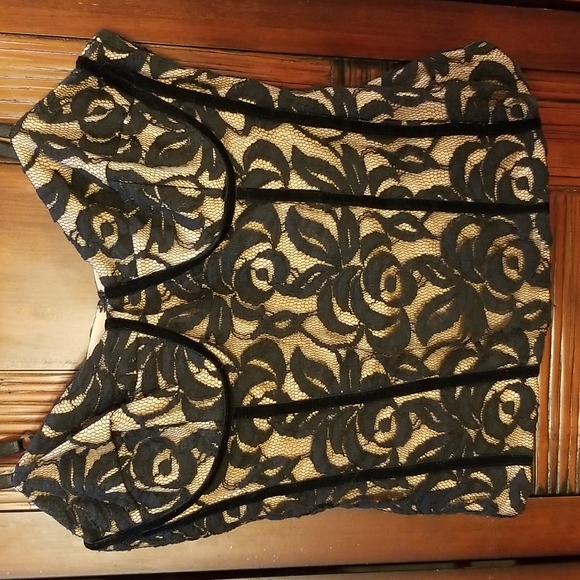 INC Lace camisole top. Womens M - Picture 2 of 4